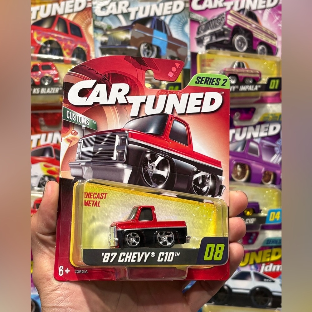 Car tuned series 2 1987 Chevy C10 Diecast truck
